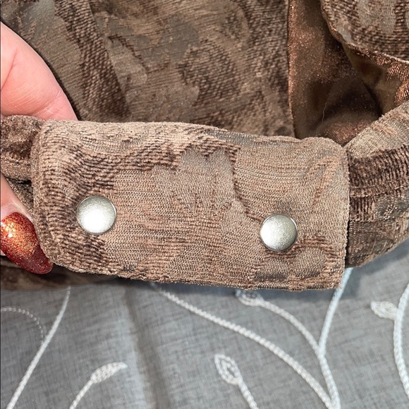 Brown Hobo Bag with Slouchy Design - Picture 4 of 9